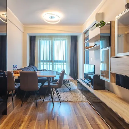 809 Apartment